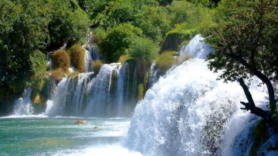 Krka National Park (waterfalls) and Skradin - one-day excursion by bus