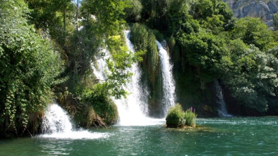 Krka National Park (waterfalls) and Skradin - one-day excursion by bus